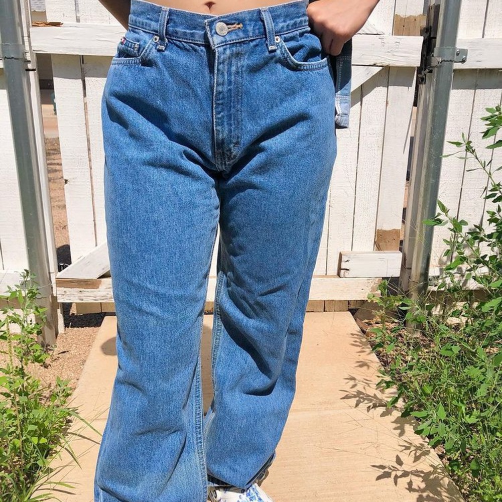 vintage tommy hilfiger mom jeans!